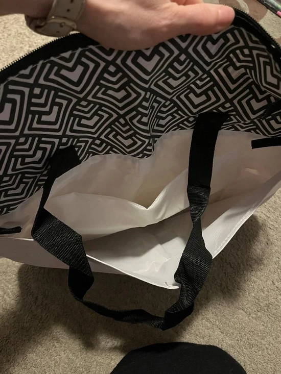 Bag - Picture 3 of 3